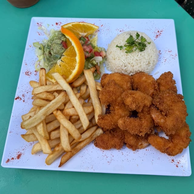 Camarones al Ajillo / Empanizados (Garlic / Breaded Shrimp).