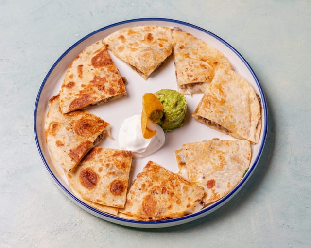 Asada Quesadilla (Grilled Steak Quesadilla).
