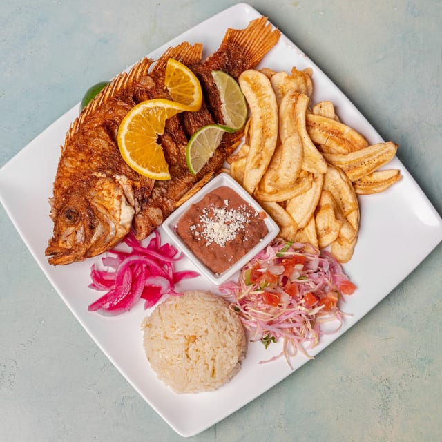 Tilapia Estilo Lago (Lake-Style Tilapia).