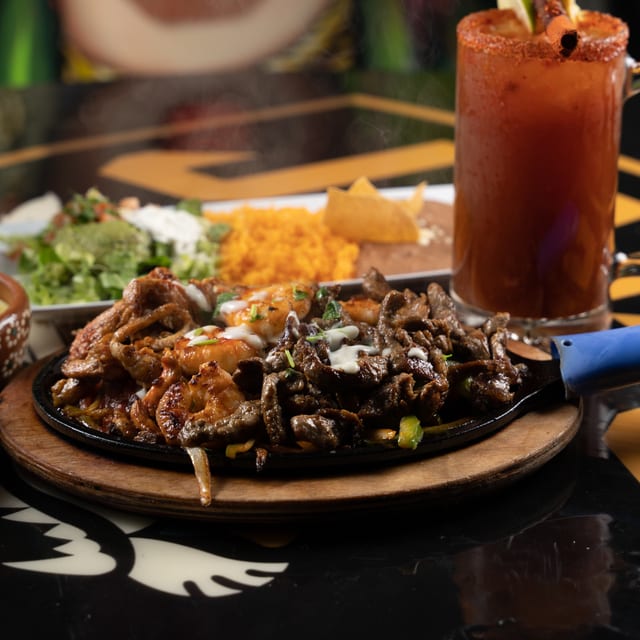 Trio Fajitas.